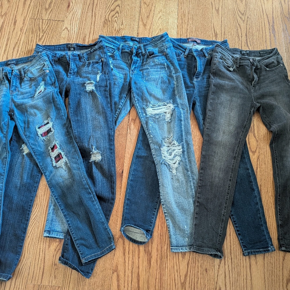Judy Blue Distressed Denim Jeans - Blue and Gray